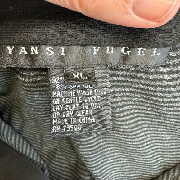 Yansi Fugel Women's Sweater Button Up Striped Black V-neck Stretch Sz XL - Picture 8 of 9